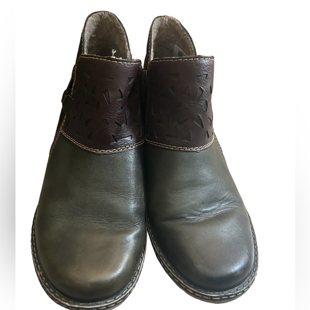 Remonte Women’s Double Zip Ankle Booties